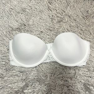 Gilly hicks bra/strapless bra